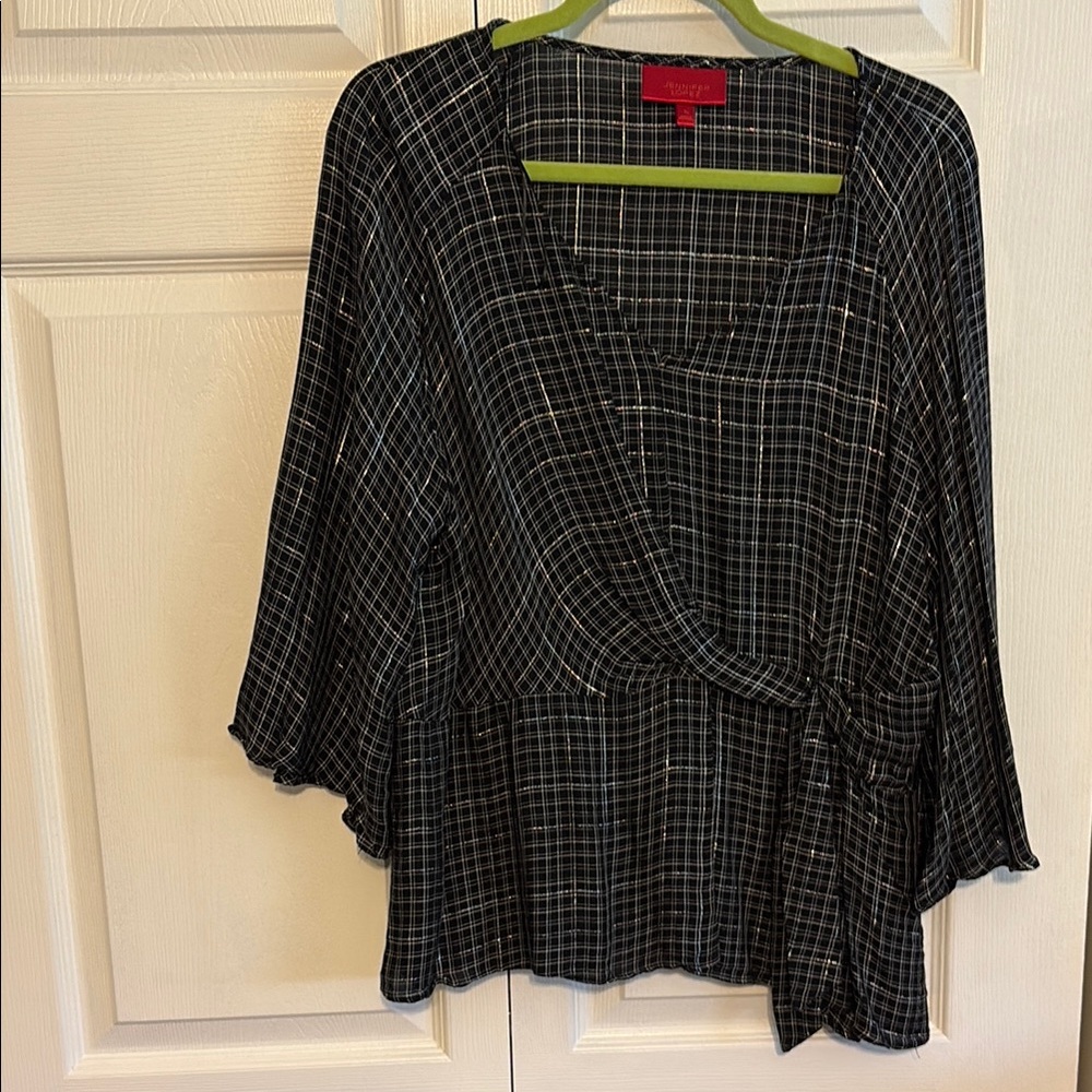 3/$25 🦀Jennifer Lopez Black & Silver Plaid Women's Top XL